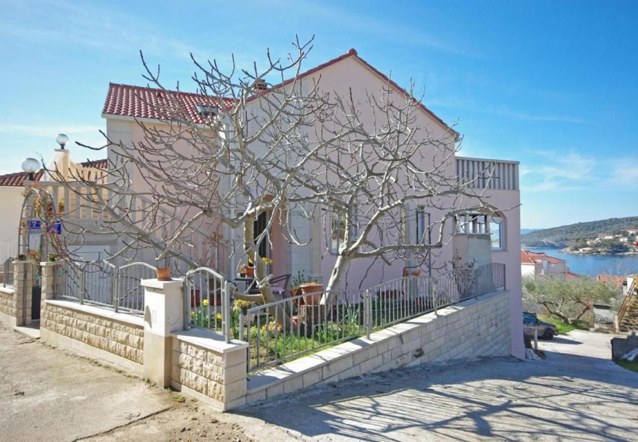 Apartments Villa Rose Sumartin Extérieur photo