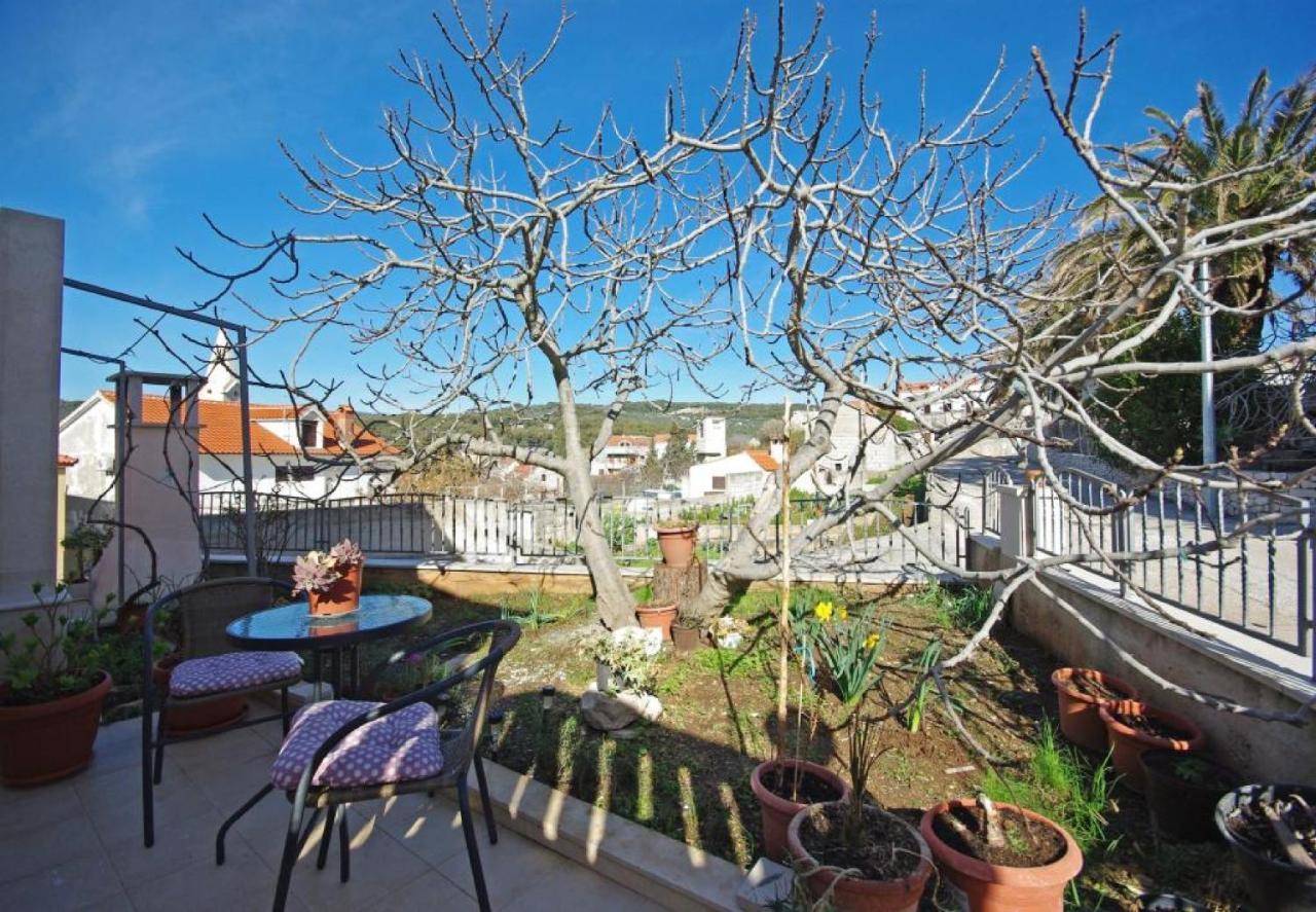 Apartments Villa Rose Sumartin Extérieur photo