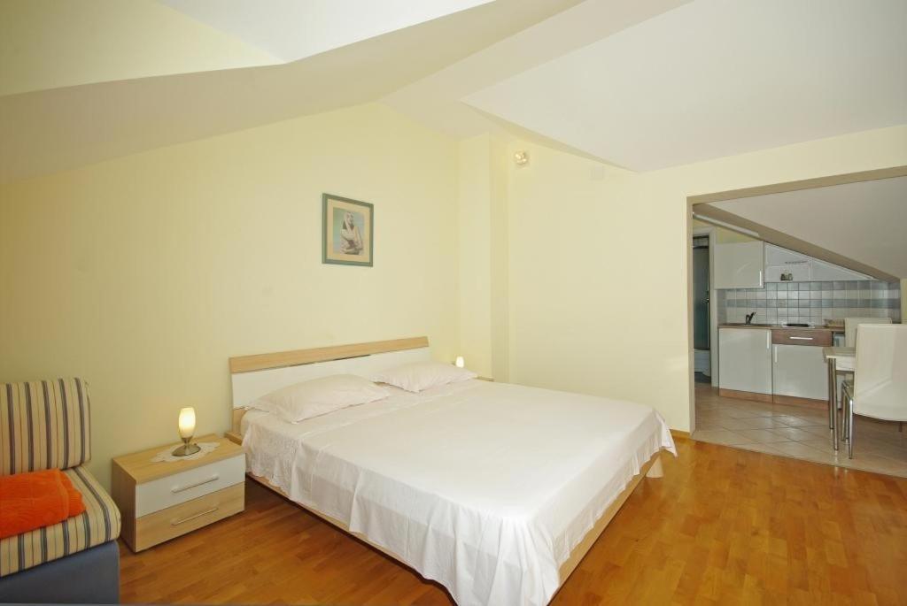 Apartments Villa Rose Sumartin Extérieur photo