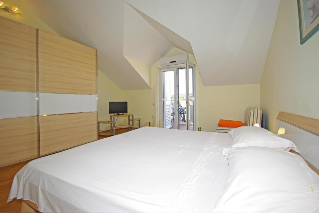 Apartments Villa Rose Sumartin Extérieur photo