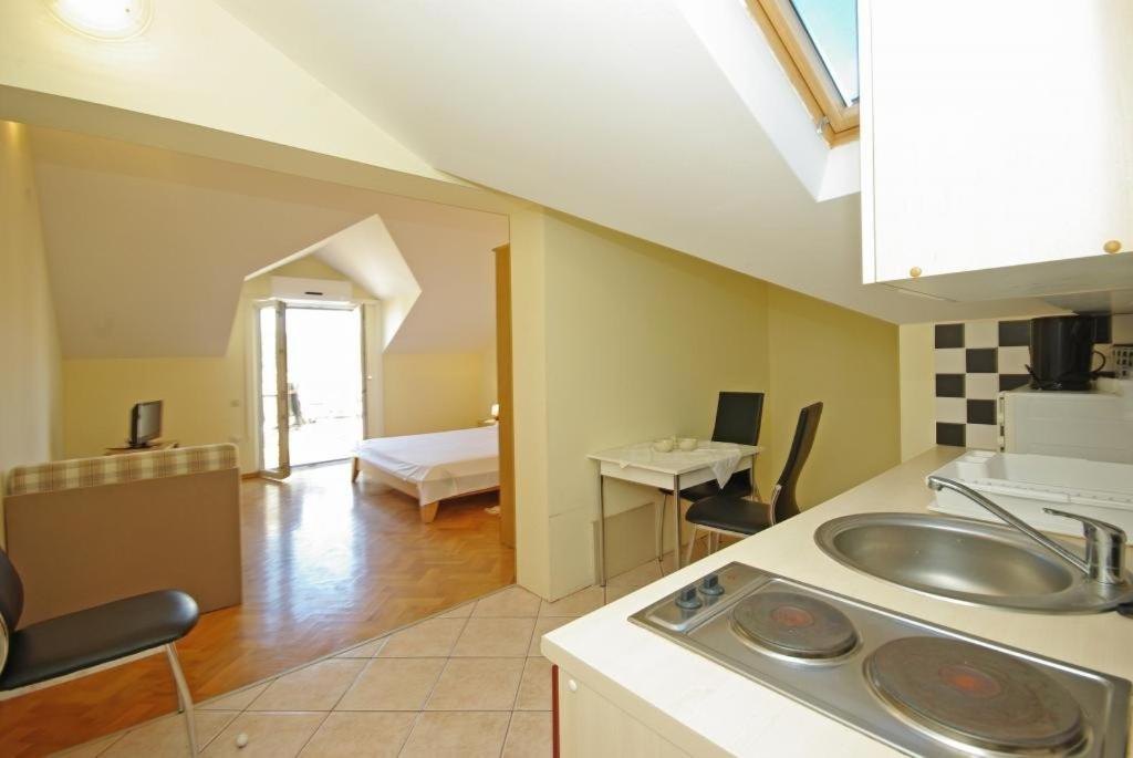 Apartments Villa Rose Sumartin Extérieur photo