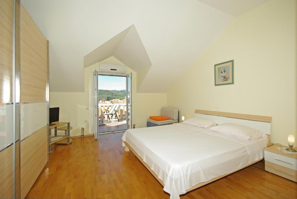 Apartments Villa Rose Sumartin Extérieur photo