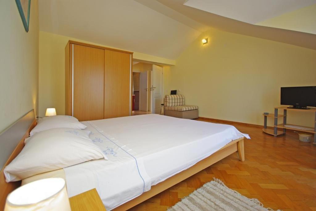 Apartments Villa Rose Sumartin Extérieur photo